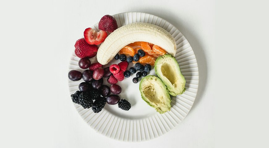 Light snacks (crackers, fruit, or simple cookies)